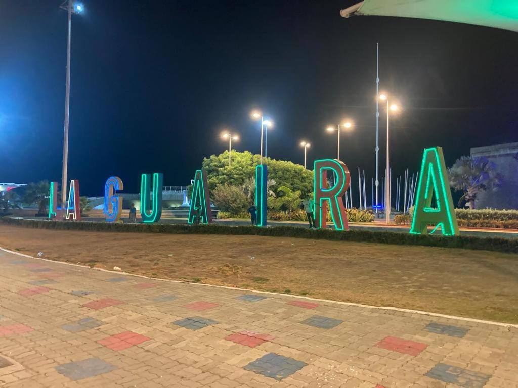 Lindo apartamento con vista al mar Catia La Mar Exterior foto